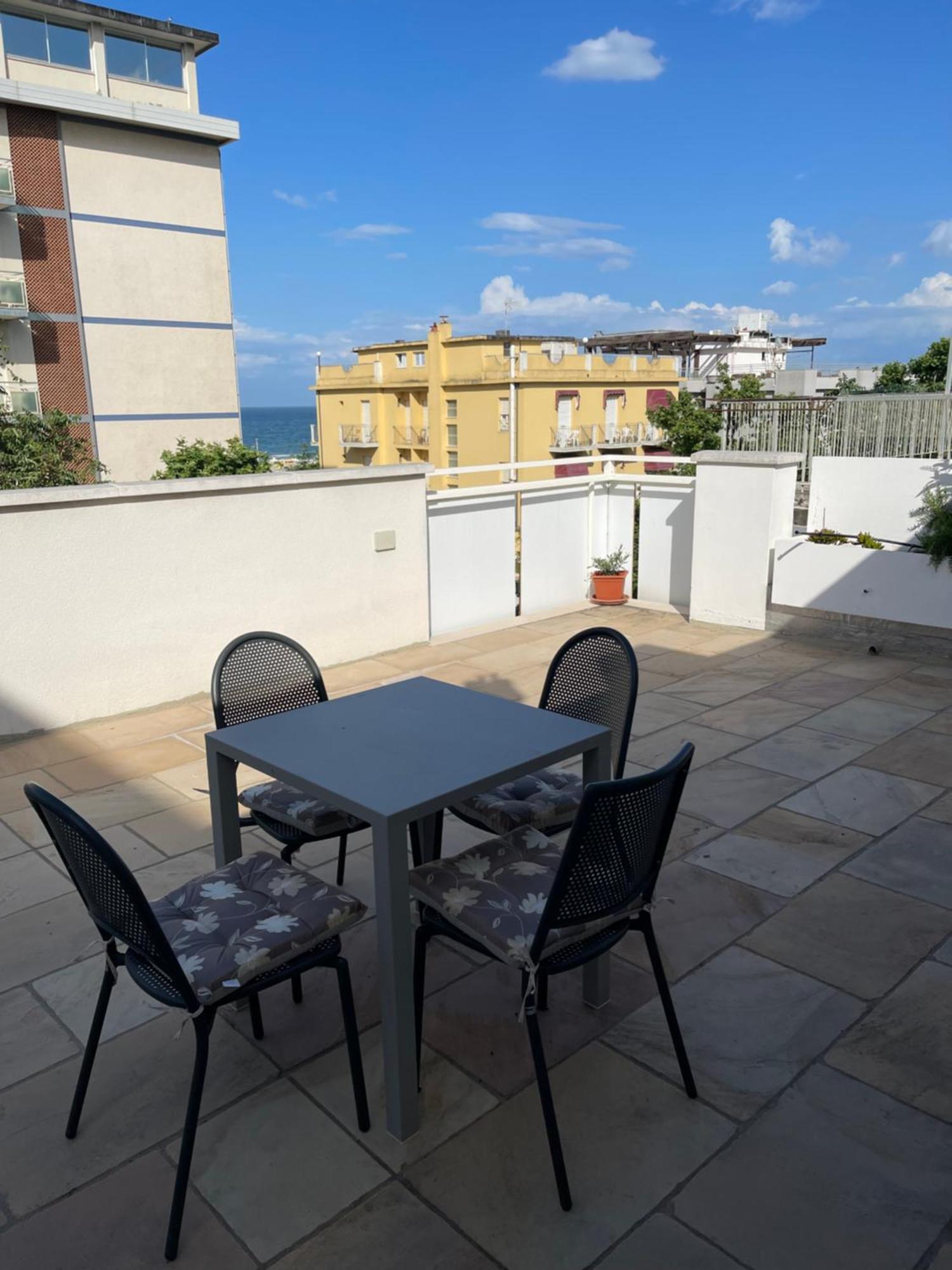 ريميني Residence Siesta المظهر الخارجي الصورة